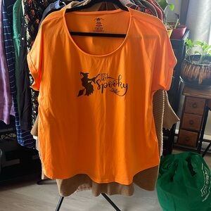 Let’s get spooky orange tee